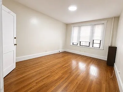 2 bed, 880 sqft, $3,700 — Photo 4