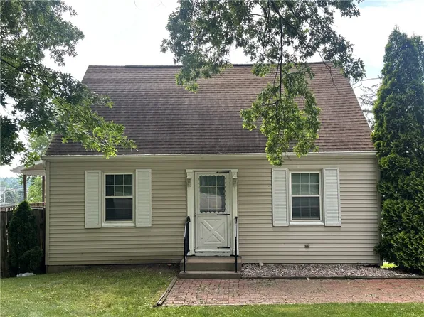 3323 Leechburg Rd, Lower Burrell, PA 15068