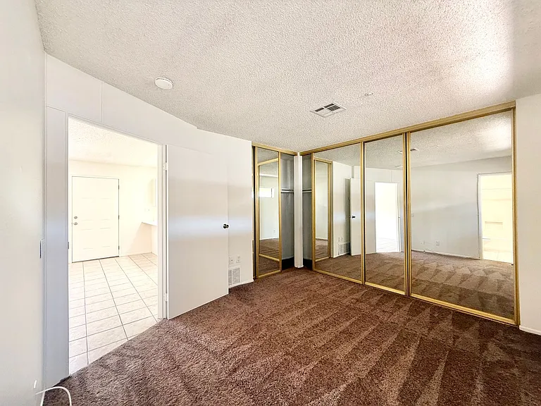 44620 San Rafael Ave #6 — Photo 9