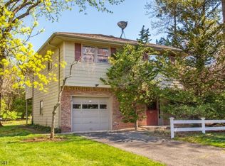 130 Edwards Rd, Clifton, NJ 07013