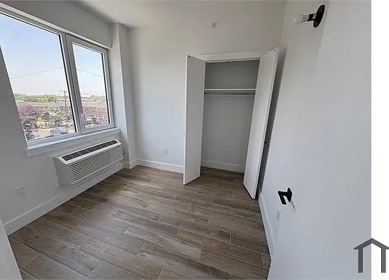 1451 Sutter Ave #2A — Photo 5