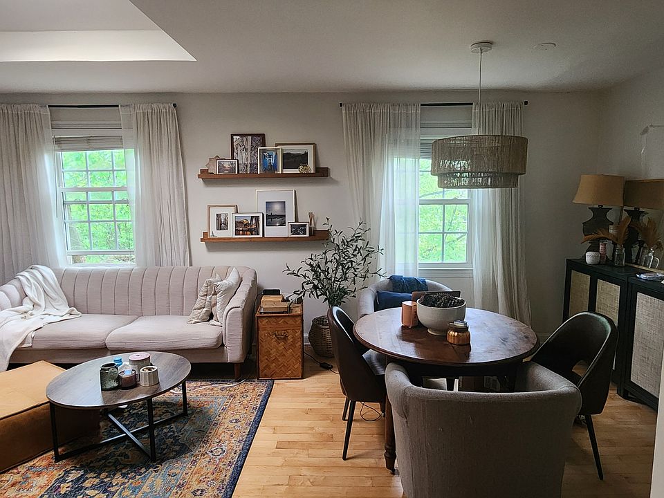 Living and dining area