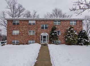 27 Kilby St APT 5, Dracut, MA 01826