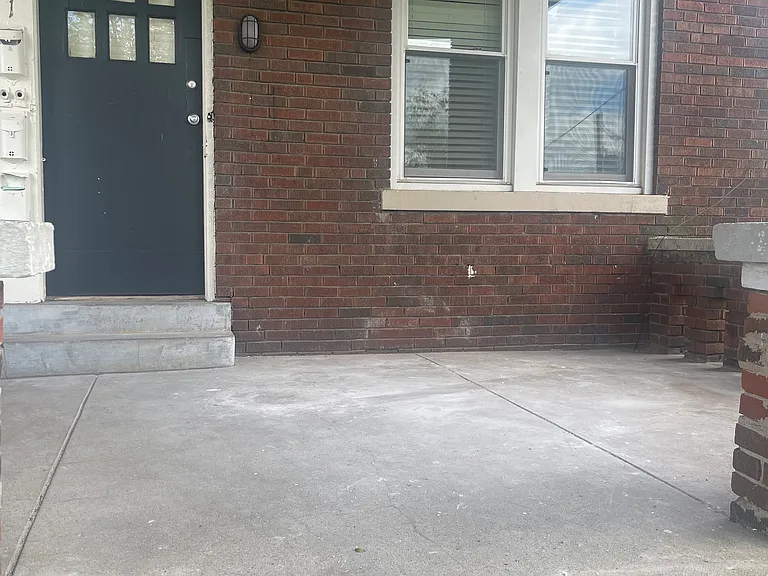411 Catherine St #2 — Photo 5