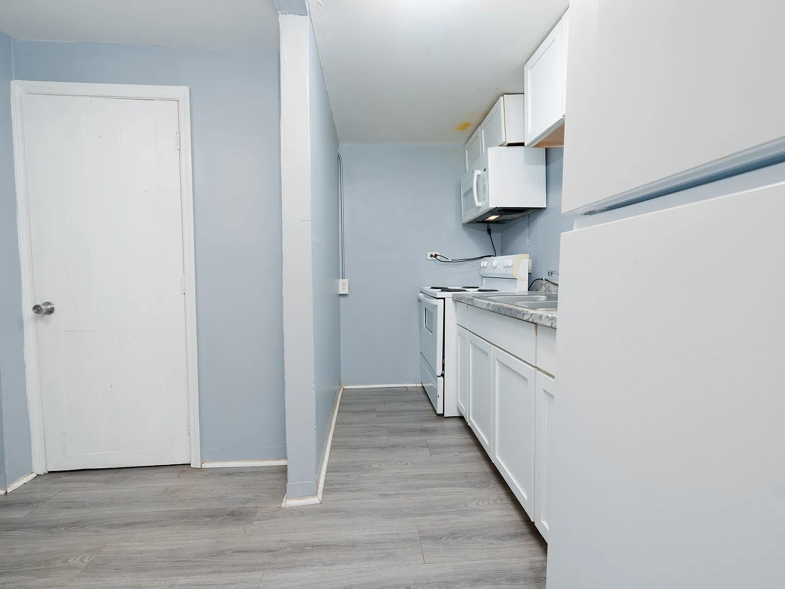 1211 Bay Street - 1 — Photo 4
