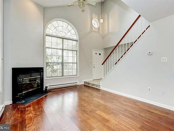5th image of 19006 Amarillo Dr #157