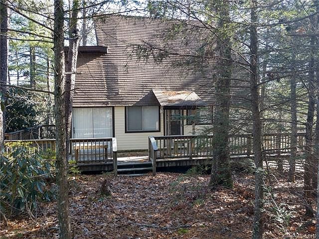 1st image of 9 Suzanne Dr