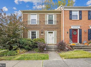 2482 Windbreak Dr, Alexandria, VA 22306