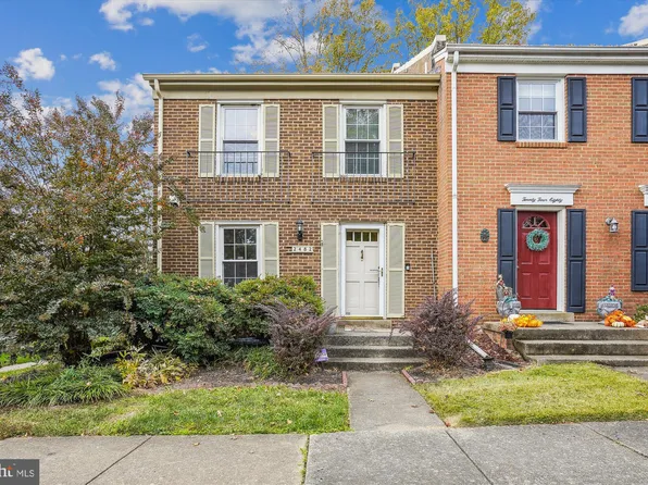 2482 Windbreak Dr, Alexandria, VA 22306