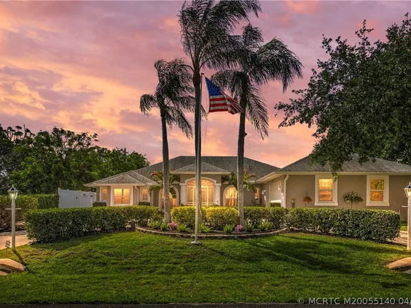 5688 SE Pot O Gold Pl, Stuart, FL 34997