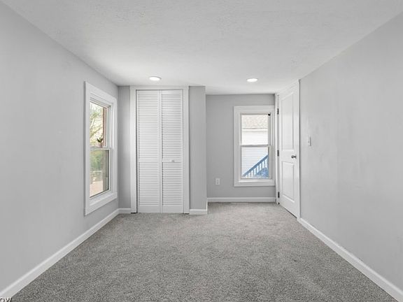 5th image of 123 Rainbow St