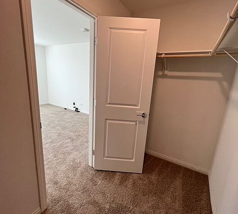 Walk-in closet
