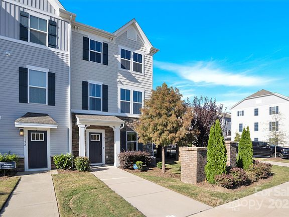 3rd image of 1128 Newell Towns Ln
