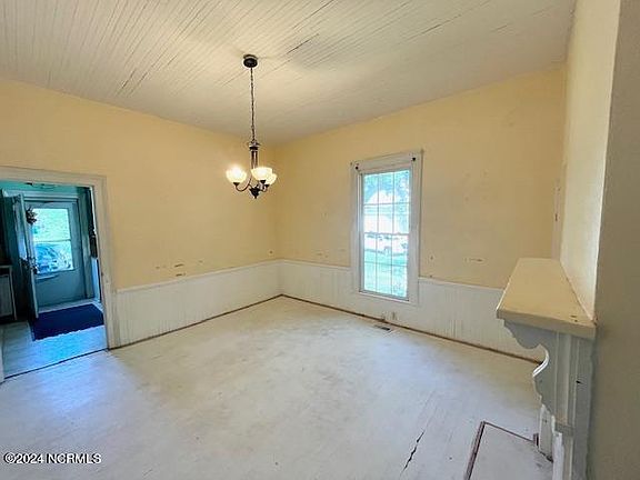 3rd image of 111 E Church Street
