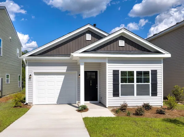 186 Laurinton Farms Dr, Hopkins, SC 29061