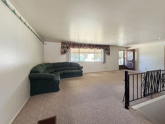 Family Room, front entry