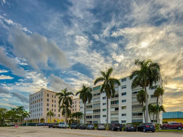 1 N Golfview Road #205, Lake Worth Beach, FL 33460