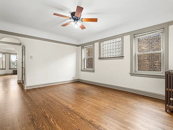 5th image of 5352 W Sunnyside Ave APT 2