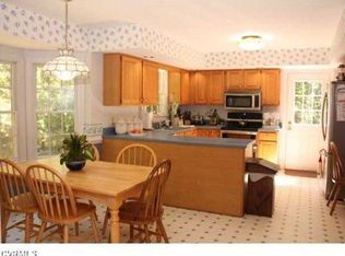 16422 Little River Dr, Beaverdam, VA 23015