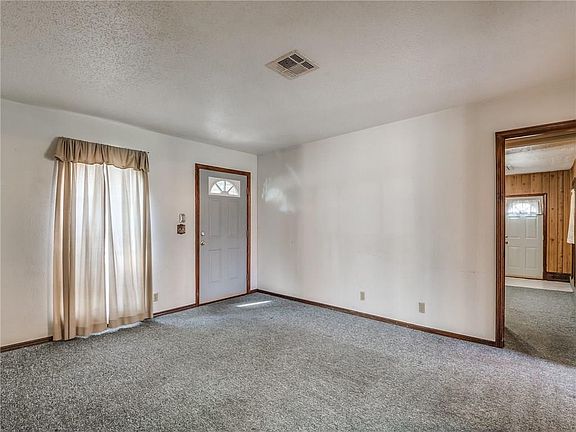 5th image of 605 W Forest Dr