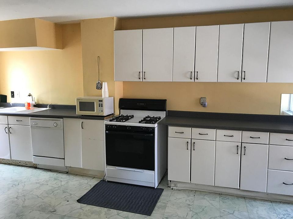1st image of 108 Cotton St