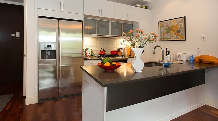 Sold by Dwell Residential Inc | media 18