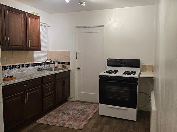 5th image of 3376 S Sherman St #6