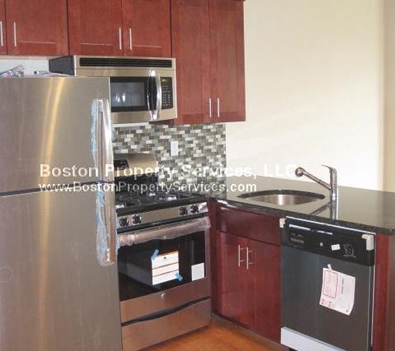 2nd image of 39 Bay State Rd #11805319