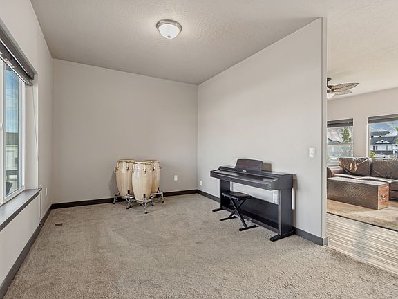 4th image of 2358 N 330 W