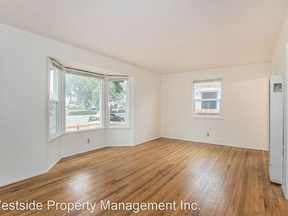 3rd image of 11928 Venice Blvd #11928