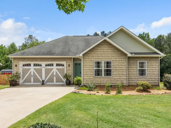 727 S Bomar Ave, Landrum, SC 29356