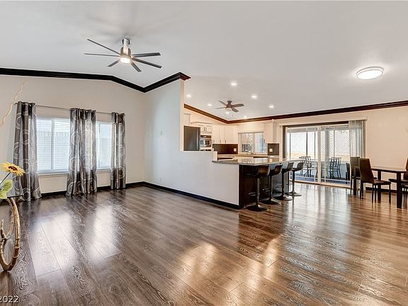 4th image of 416 Vassar Ln