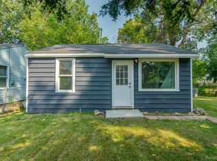 2143 E Scottwood Ave, Burton, MI 48529