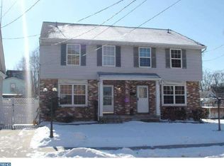 122 E Hancock St, Riverside, NJ 08075