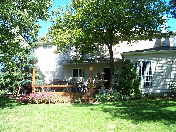 3rd image of 18402 Saratoga Trl