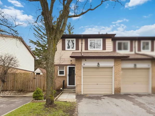 31 Thatchers Mill Way, Markham, ON L3P 3T2