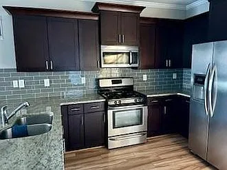2 bed, 2.5 bath, 1306 sqft, $2,950 — Photo 3