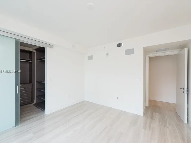 1450 Brickell Ave #3 — Photo 12