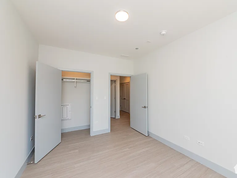 6355 N Glenwood Ave #2S — Photo 12