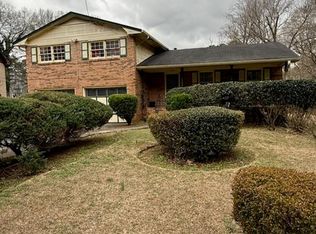 1671 W Caribaea Trl SE, Atlanta, GA 30316