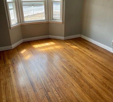 4th image of 8734 McConnell Ave