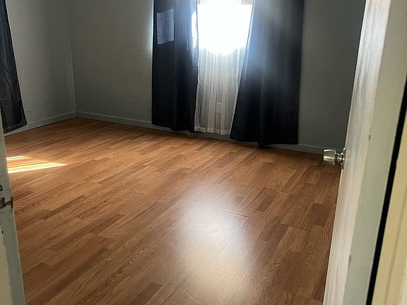 3rd image of 11 N Lancelot Ave