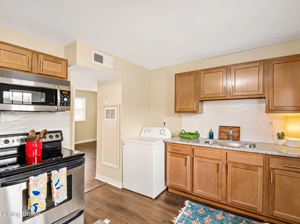 4626 E Indian Trl, Louisville, KY 40213