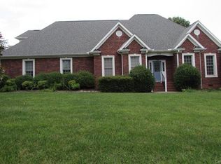 163 Turnberry Ln, Mooresville, NC 28117