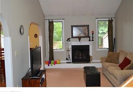 2nd image of 47 Copper Beech Dr