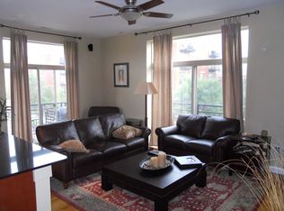 2342 W Bloomingdale Ave APT 304, Chicago, IL 60647