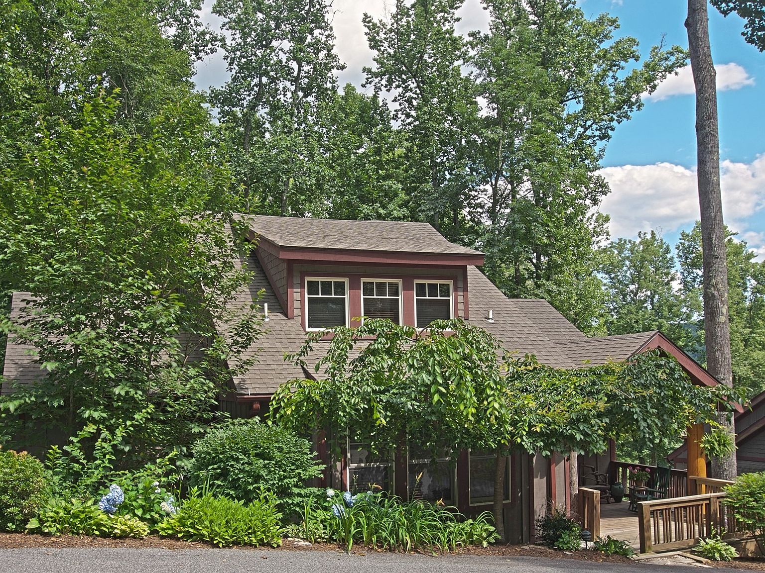 614 Echota Pkwy, Boone, NC 28607 Zillow