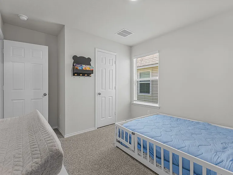 4011 Baerlon Cv — Photo 19