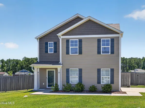 10 Evian Court, Hampstead, NC 28443