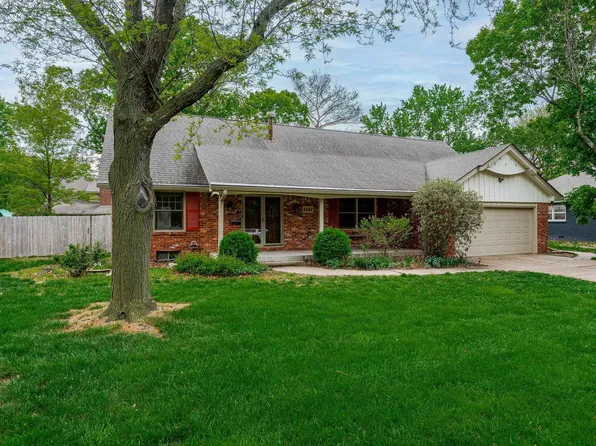 7407 E Norfolk Dr, Wichita, KS 67206